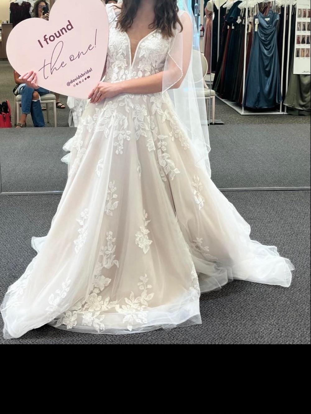 David's Bridal Ivory Floral Lace Plunging A-Line Wedding Gown